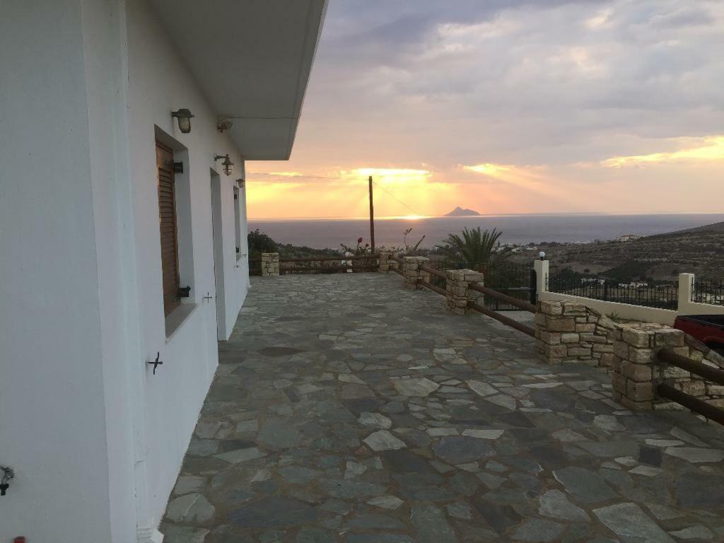 Villas Alexandros Petrino Kalamaki  Exterior photo